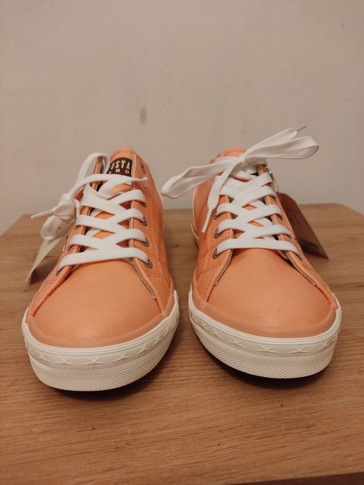NOWE buty MUSTANG rozmiar 41