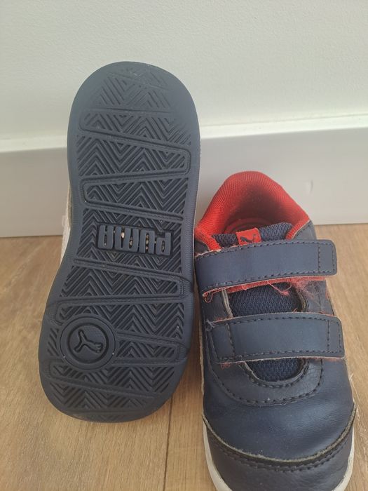 Buty sportowe Puma rozm. 25