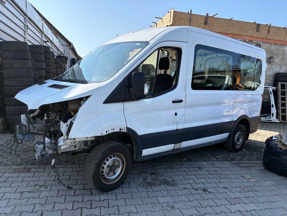 Ford Transit mk8 przed lift maska przód