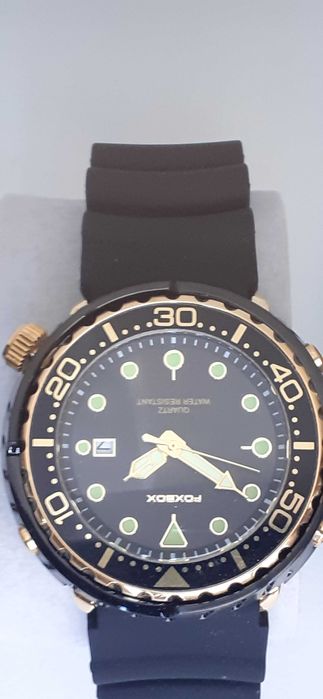 Relógio estilo submariner