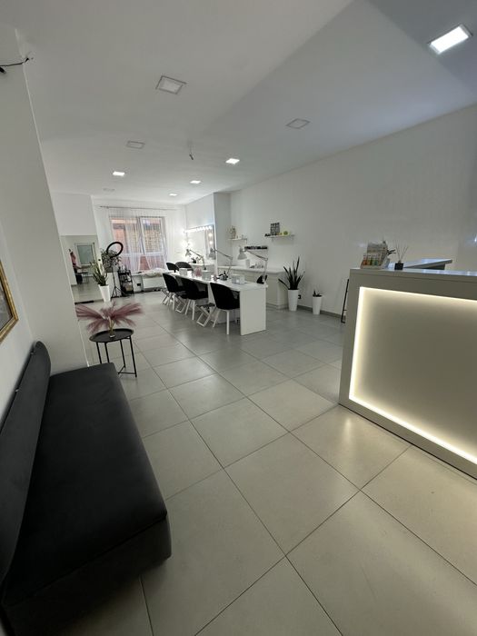 Продаж салону краси в центрі міста