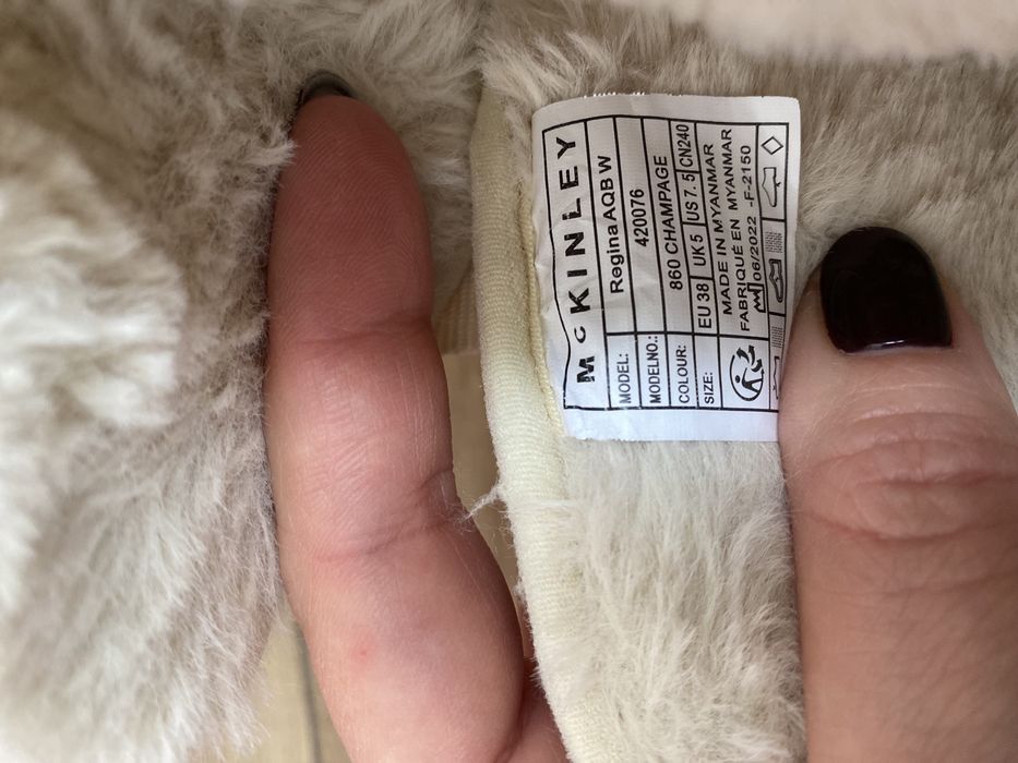 Жіноче зимове брендове взуття 38 розмір