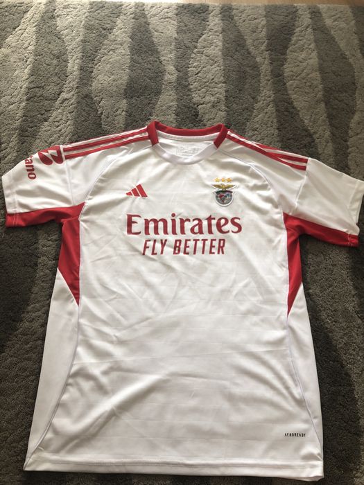 Benfica away 25/26