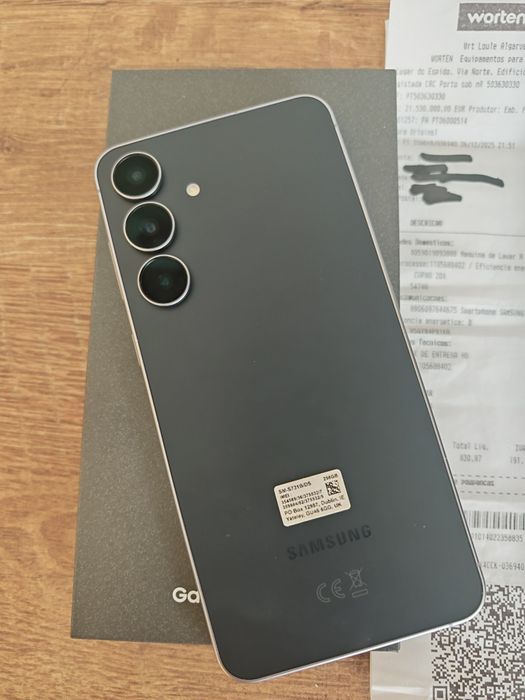 Samsung S25 FE 8GB/256GB Dual Sim Jetblack  Seminovo C/Garantia