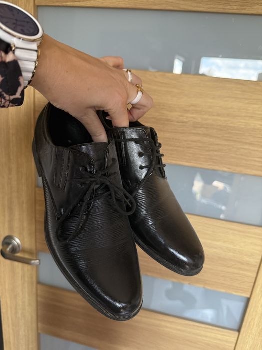 Pantofle Komunia chlopiec r36