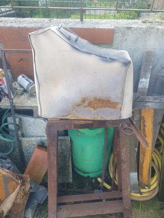 Guilhotina para corte de chapa e heliaço