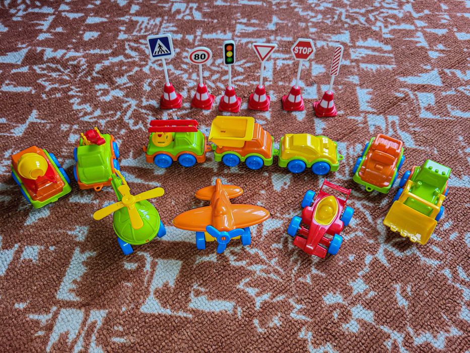 Транспорт набір спецтехніки  Міні ТехноК з дорожніми знаками