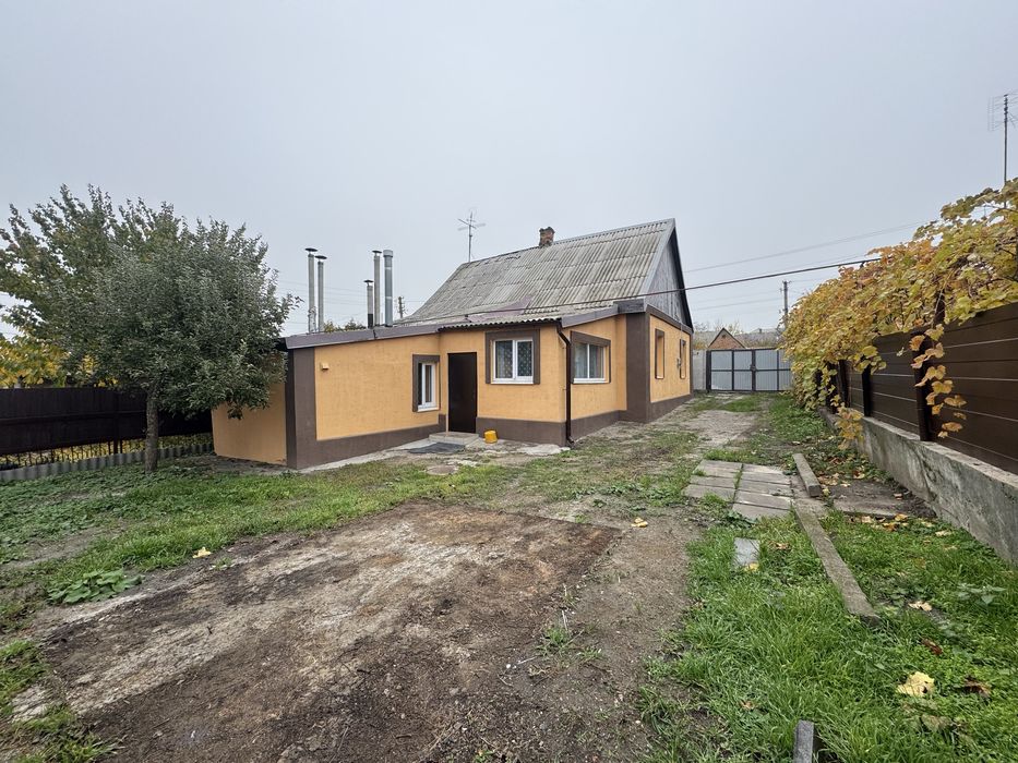 Продам дом с гаражом возможен обмен на авто