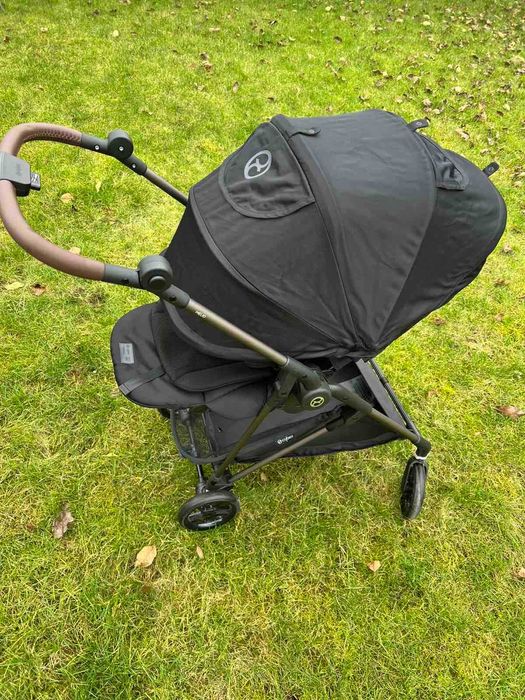 Продаю візочок Cybex Melio Magic Black (з бампером)