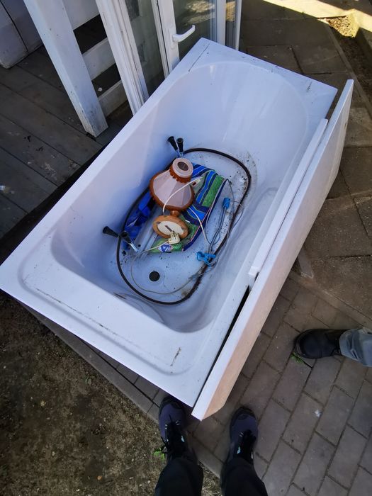 Wanna 140x70cm akrylowa biala