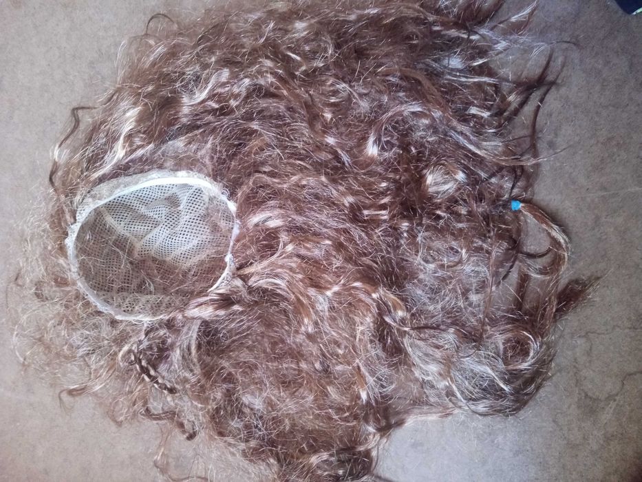 Peruka rozczochrana 55 cm