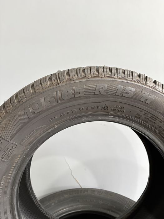 195/65 R15 91H Зимові шини Semperit Master Grip 2 колеса резина
