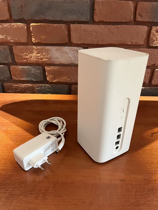 Router LTE modem Huawei B818-263 z agregacją pasma Duża prędkość