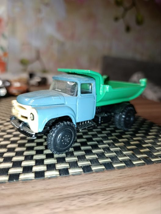 Продам машинки СССР