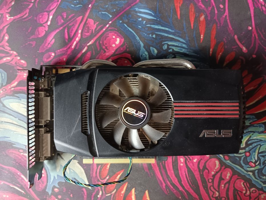 Karta graficzna Asus - GeForce GTX 560 1GB