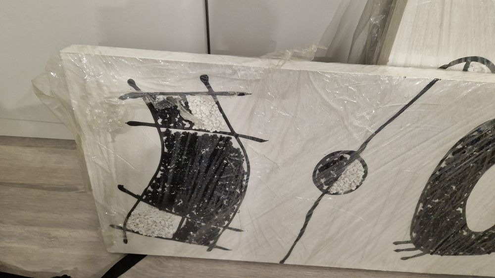 2 quadros de parede. Como novos. Comprados por 250 euros