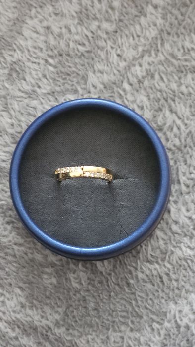 Sprzedam pierścionek ze  złota.
