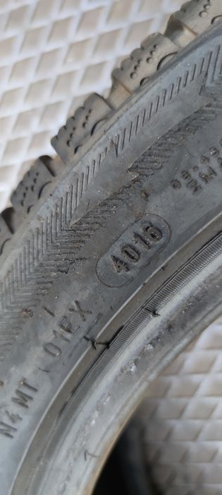 opony zimowe 225x45x18 BFGOODRICH 2szt 400zł 2016