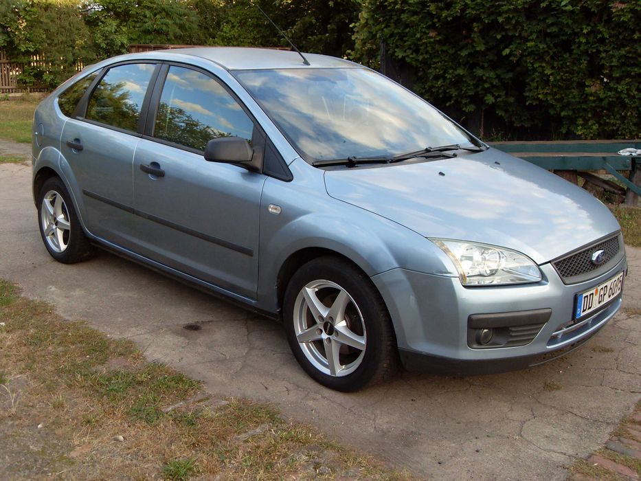 ford focus benzyna  2006 r  74 kw