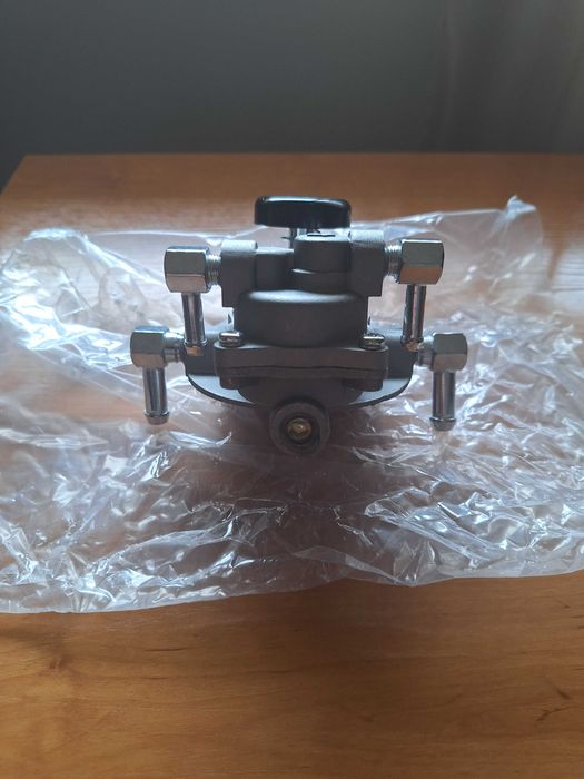 Bomba manual gasoleo Nissan D21 / D22