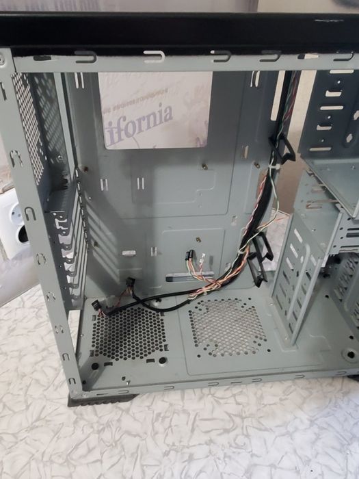 Корпус для компьютера. Системный блок cooler master