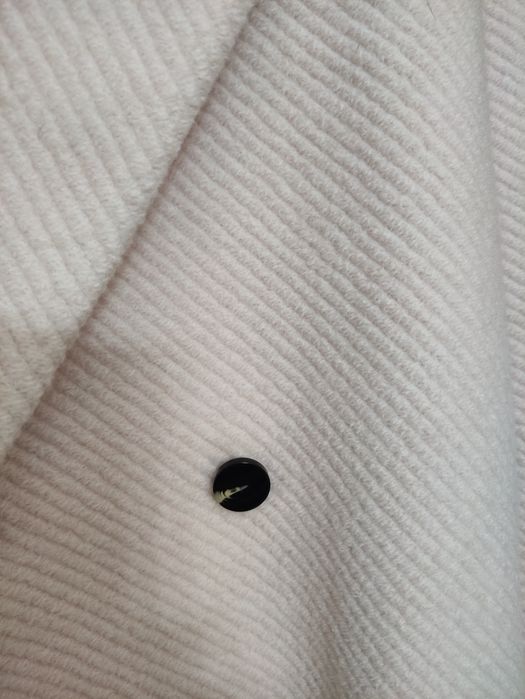 Продам пальто нове з бііркою від reserved