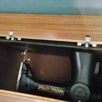 Máquina de Costura Antiga FUNCIONAL E COLECIONÁVEL