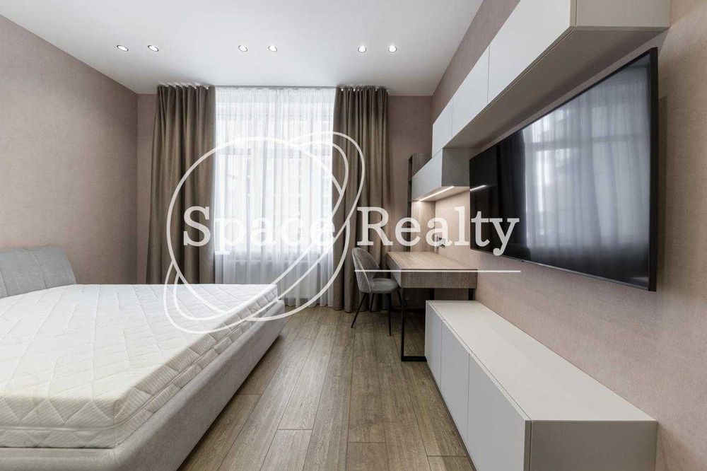 Продаж 4-кімнатної квартири в ЖК Новопечерські Липки - Драгомирова 15Б