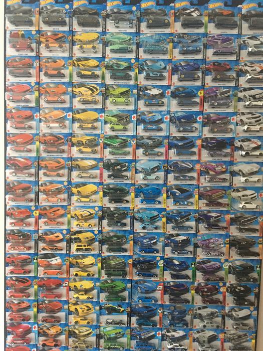 Колекція хотвілс hot wheels