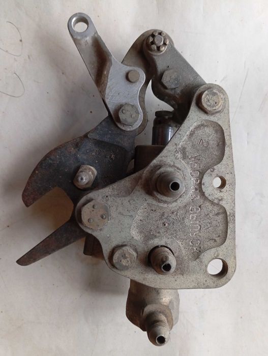 Замок убранного положения шасси