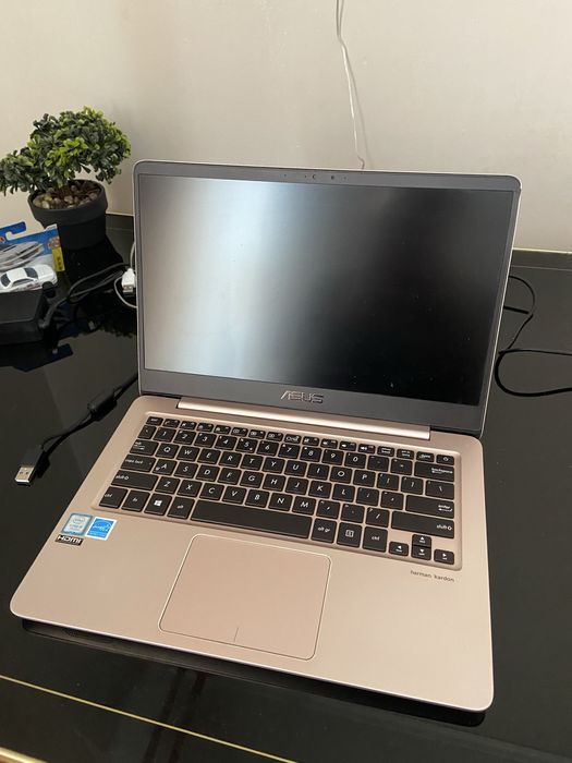 Ultrabook Asus ZenBook UX410 i3 7100U 8GB RAM