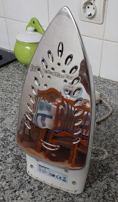 FERRO DE ENGOMAR,PASSAR A FERRO.Casa,Quarto,Trabalho,Sala,Cozinha.