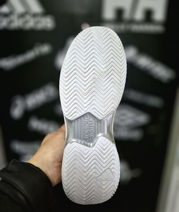 Кроссівки чоловічі Adidas Courtjam Control(Оригінал)40-44