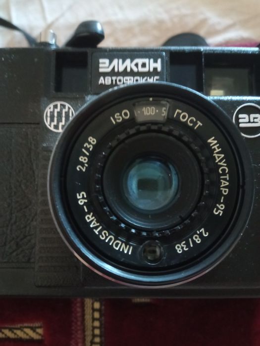 Плівковий фотоапарат Эликон автофокус