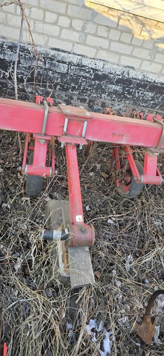 Продам заводской междурядный культиватор на подшипниках крн- 5.6