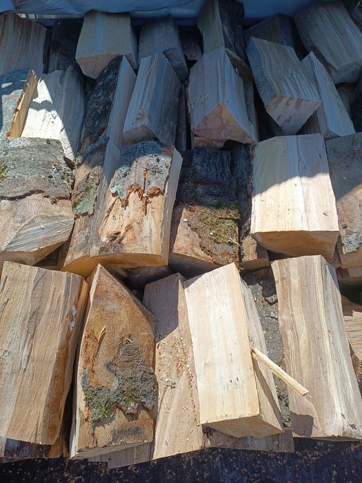 Drewno kominkowo opalowe