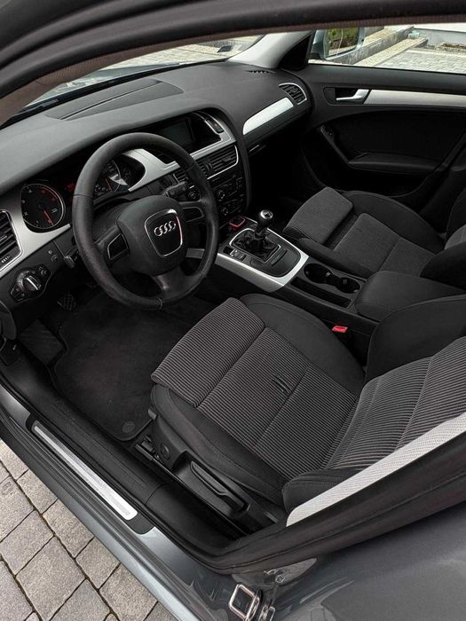 Audi A4 B8 2008r