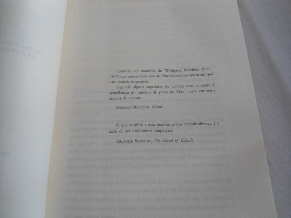 O Dia em que Hitler foi lá a casa por Rodney Hall