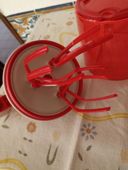 Speedy chef tupperware