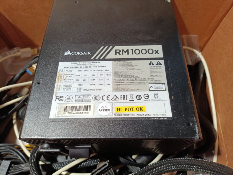 Блок живлення Corsair RM1000X + кабелі