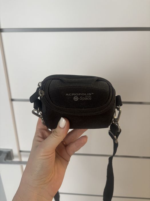 Цифровий фотоапарат canon powershot a520 + чехол