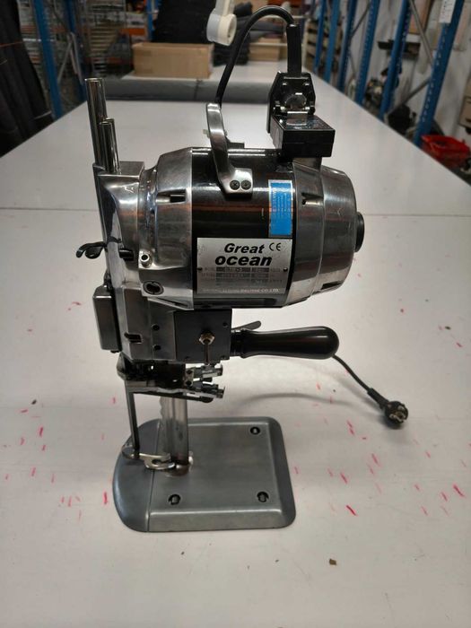 Nóż krojczy pionowy 8" Great Ocean CZD-3 220V sprawny, ostrzałka serwisowany