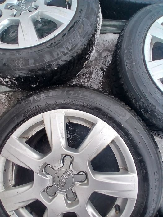 Колеса ауді Audi а4б8 R16 5×112 з зимнею резиною