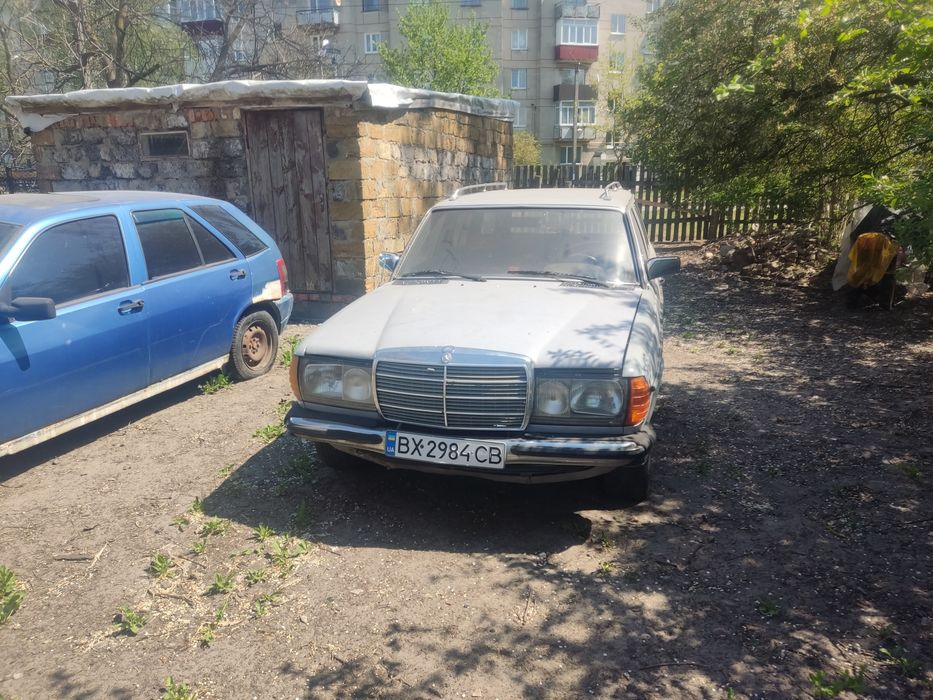 Мерседес 123 універсал 240 дізель