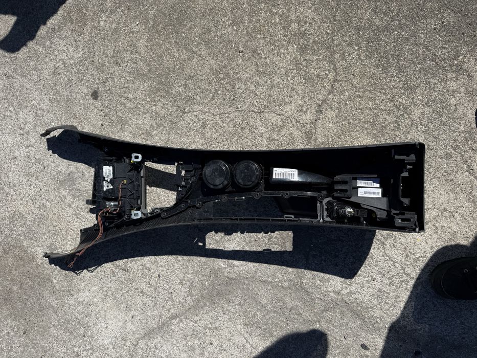 Consola Central BMW Série 1 E87 (RHD - Inglês) para Peças