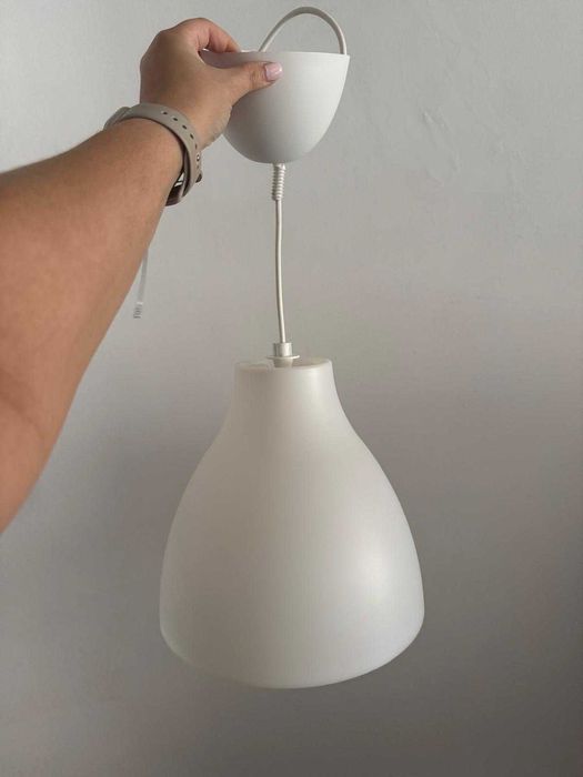 Candeeiros brancos melodi IKEA