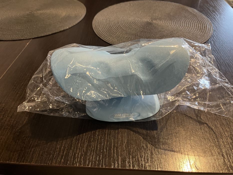 Przyrząd do rozciągania mięśni karku