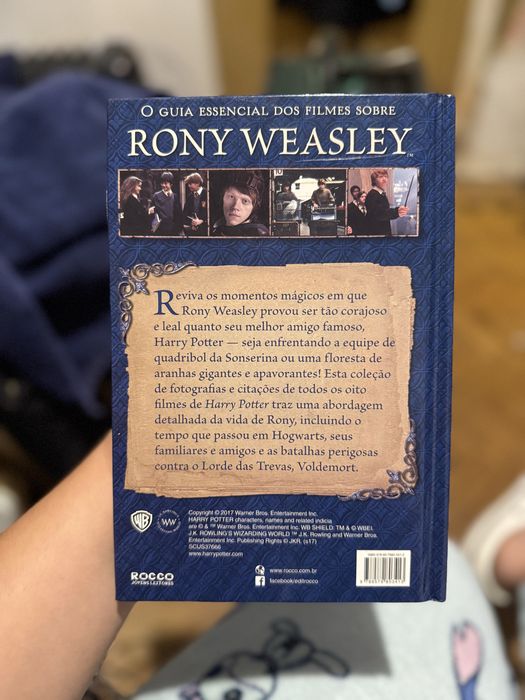 Livro o guia cinemarográfico Rony Weasley