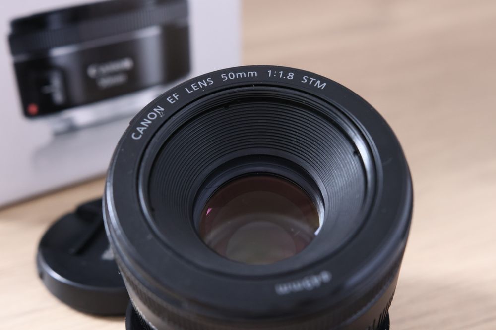 Canon EF 50mm f/1,8 IS STM гарантія