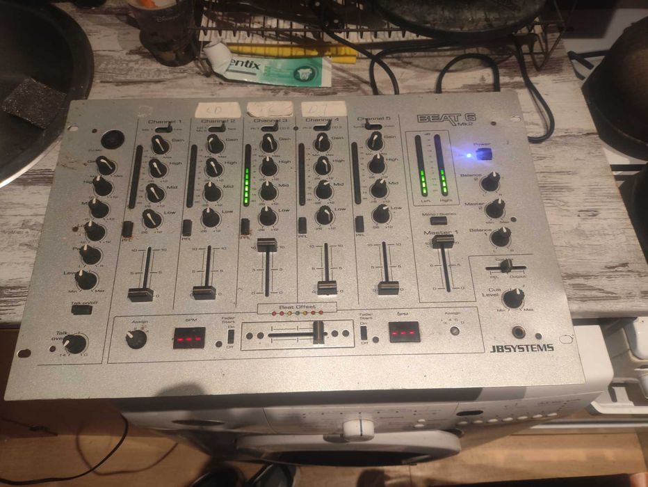 Sprzedam konsolę DJ  JBSYSTEMS BETA6